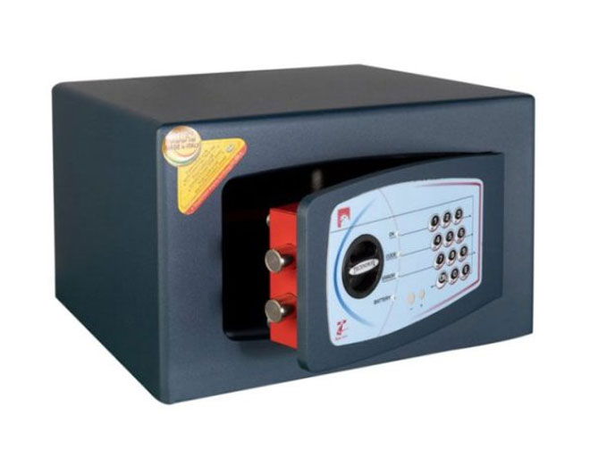 Technomax GMT/3 (Італія)